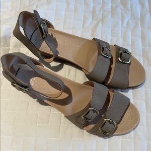 DANSKO Size 10 Tan Sandals NEW